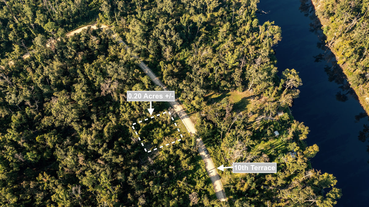 0.20 Acres Land For Sale Near Lake In Live Oak
