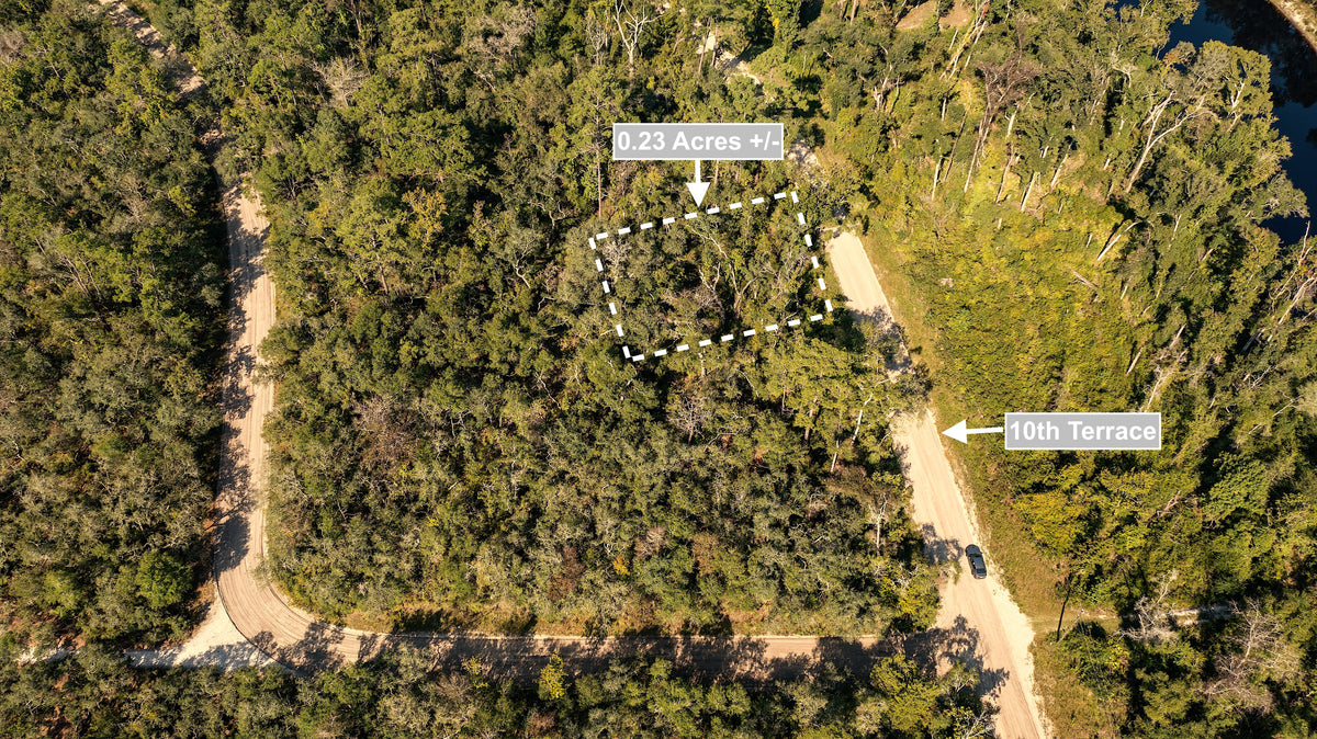 0.23 Acres Land For Sale Near Lake In Live Oak